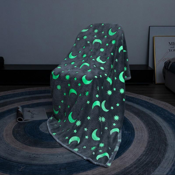 Patura NightGlow care straluceste in intuneric